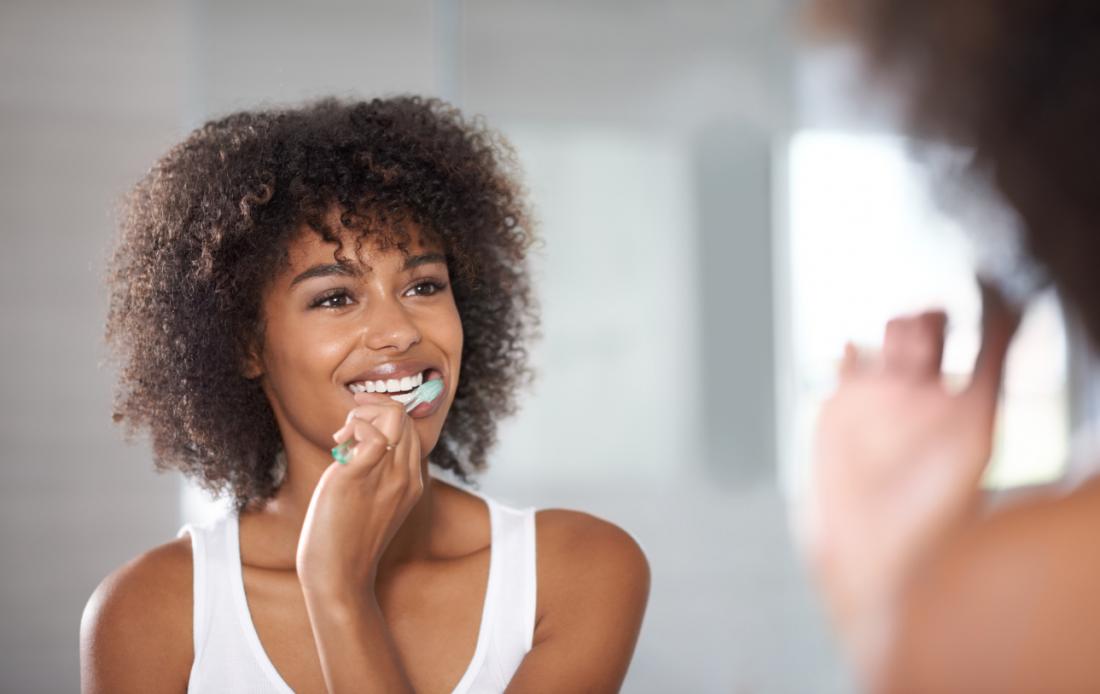 Petua untuk memilih ubat gigi pemutihan yang terbaik