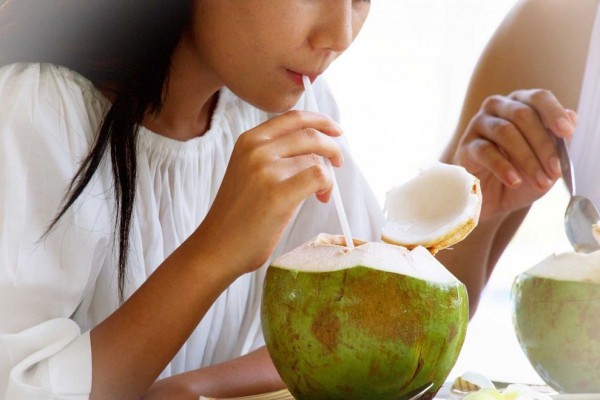 7 manfaat kesihatan air kelapa yang perlu diketahui